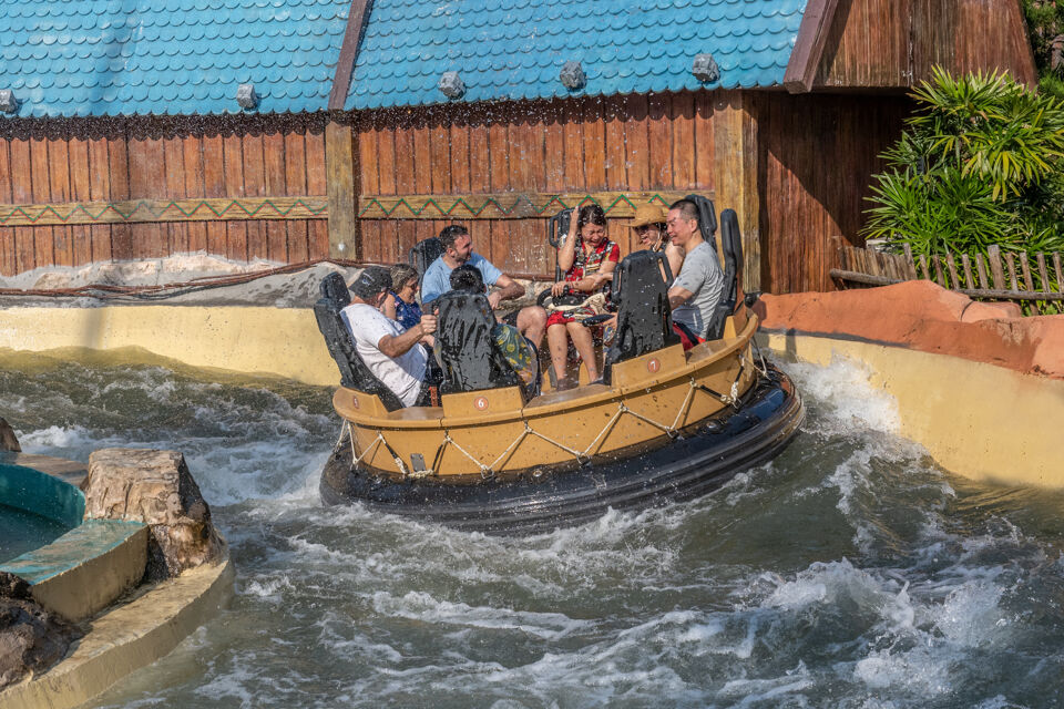 Image River Raft Ride, VinWonders Phu Quoc, Vietnam